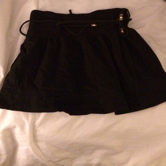 Skirt - Picture 2 of 3