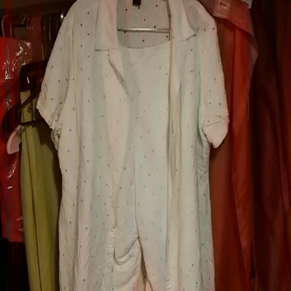 Hold for jang14, two piece white eyelet