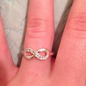 New beautiful infinity ring