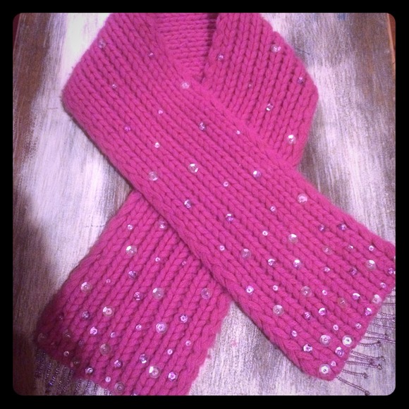 **REDUCED** 100% cashmere sequin fuscia scarf
