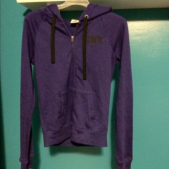 VS zip up sweatshirt