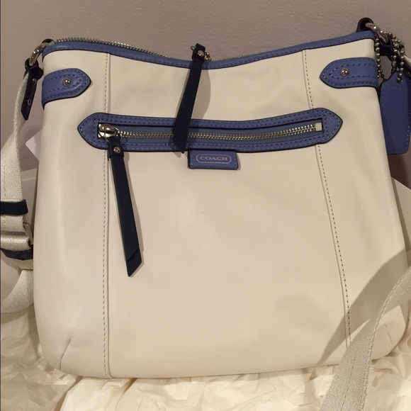 Coach F23943 SV/parchment multi