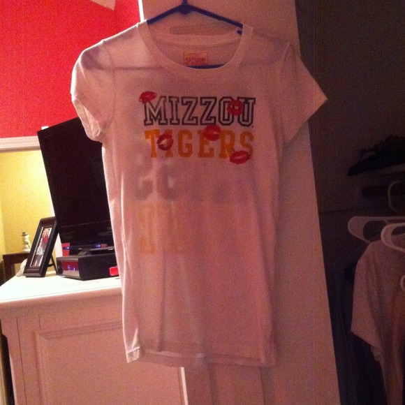 VS PINK Missouri t-shirt