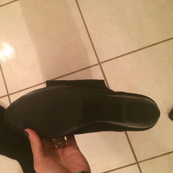 Over the knee boot - Picture 3 of 4