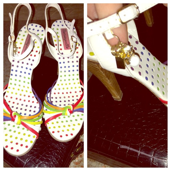 Betsey Johnson Shoes - 🚫SOLD🚫 Betsey Johnson rainbow heels size 10