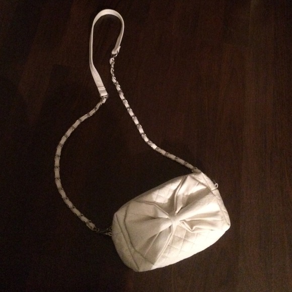 NWOT!! Cream colored purse