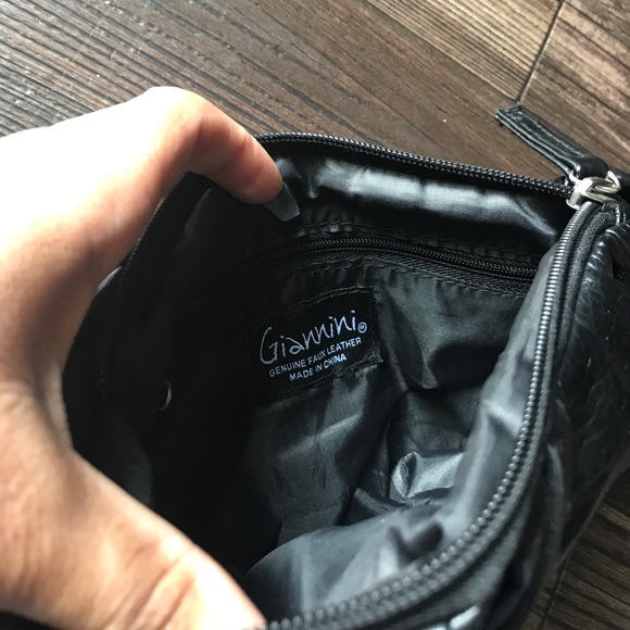 Black clutch purse - Picture 4 of 4