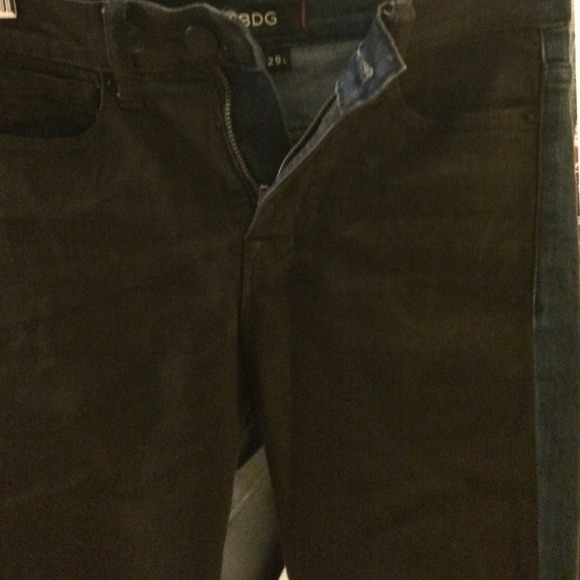 Two-toned high waisted jeans