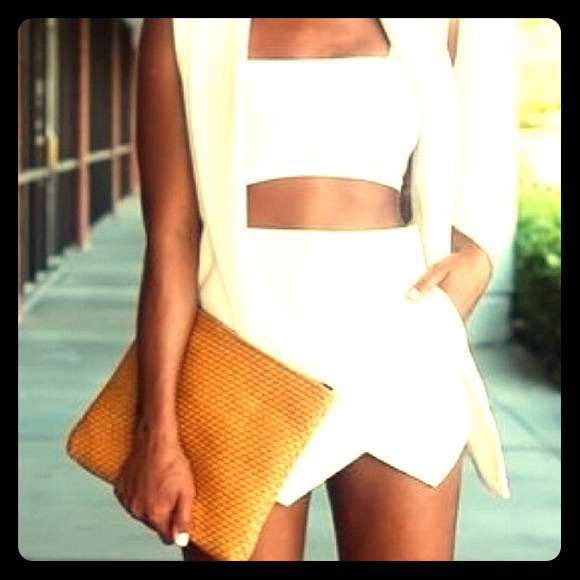 White mini skort