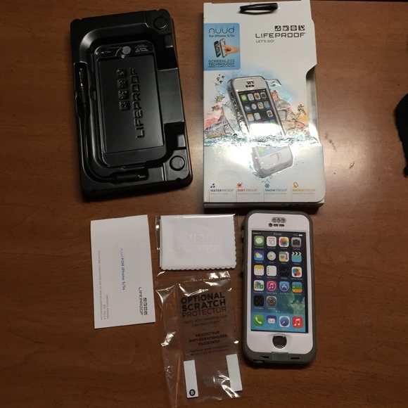 Gray and white iPhone 5/5s Life Proof case