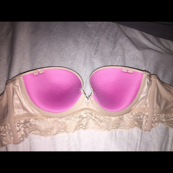 Pink strapless bra - Picture 2 of 3