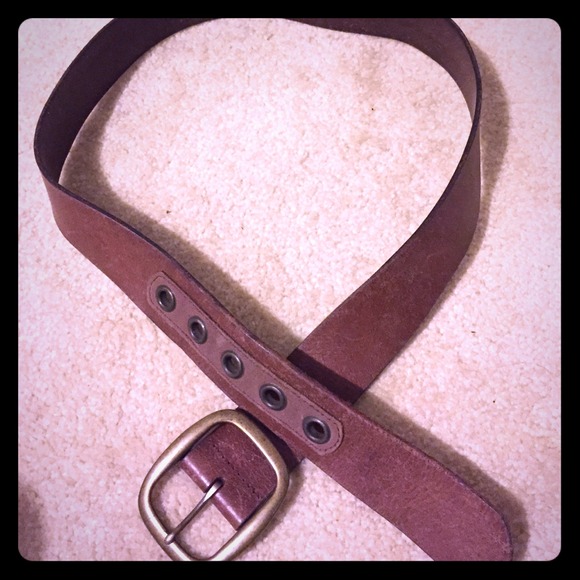 American Eagle leather belt