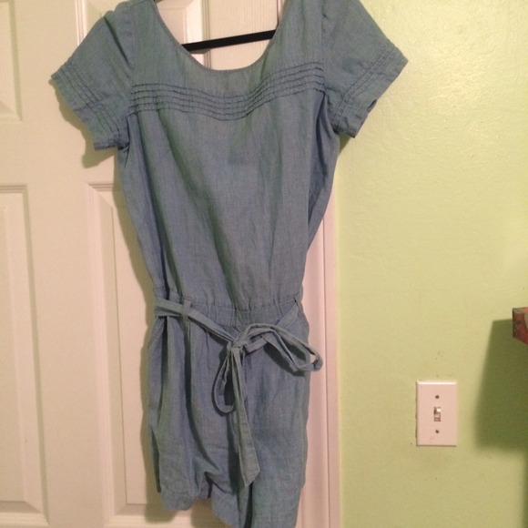 LOFT Light Chambray Romper Size 4