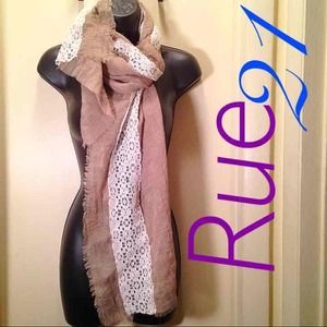 Tan white lace scarf