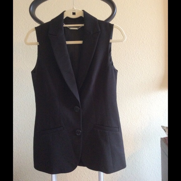 Black vest - Picture 1 of 1