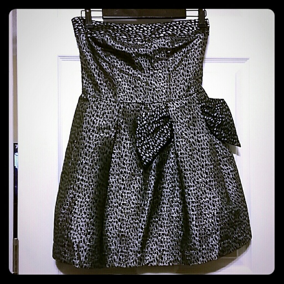 Silver & Black Shimmer Dress!