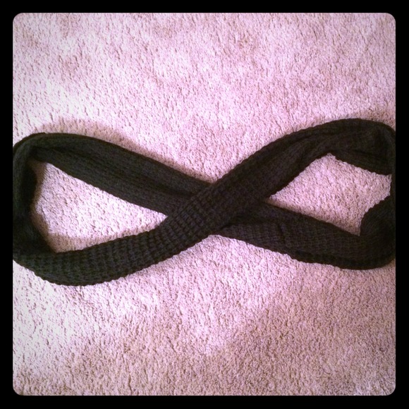 Super cute infinity scarf