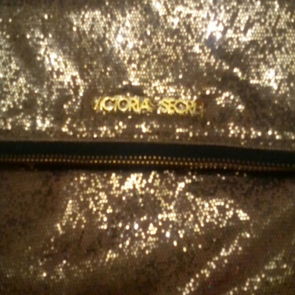 Victoria's Secret make-up bag - Picture 2 of 2