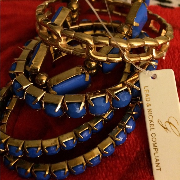 Fashionable Bracelet