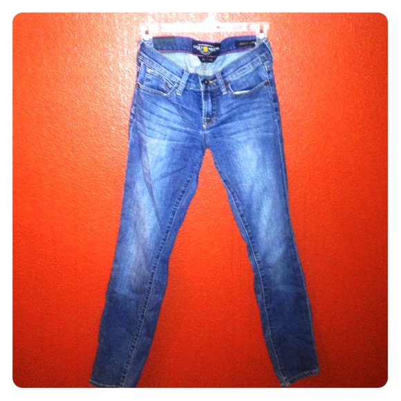 BUNDLED! Lucky Brand skinny "Charlie Capri"