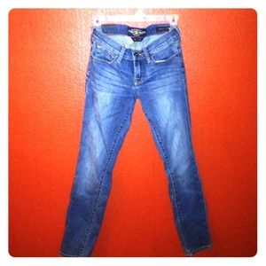 BUNDLED! Lucky Brand skinny "Charlie Capri"