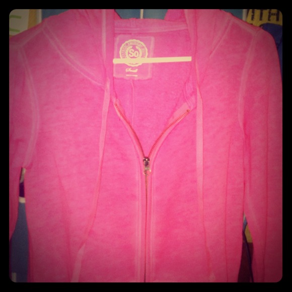 Fitted hoodie