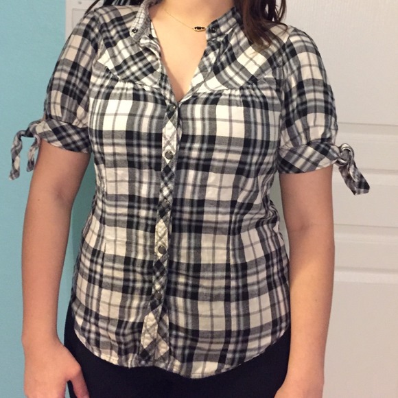 Plaid top