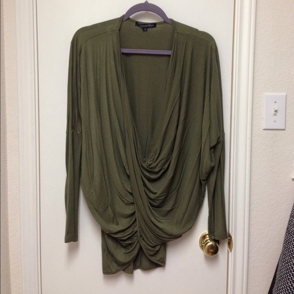 SOLD : Front Cross Top (Worn Once) - Picture 3 of 3