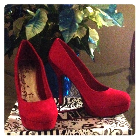 {{SOLD}} 👠Platform Stiletto Heels👠 - Picture 1 of 2