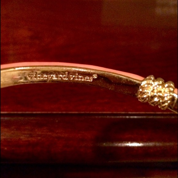 Vineyard Vines Coral and Gold Bangle - Picture 2 of 3