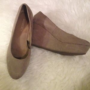H&M taupe suede wedges.