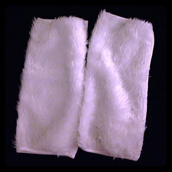 *FREE* Fuzzy boot covers with another purchase