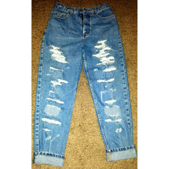 Denim - Distressed capris