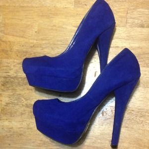 Blue pumps 💙💙