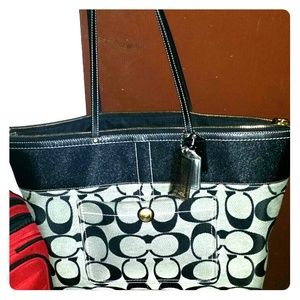 Coach  tote