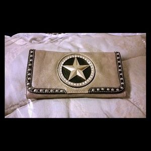 Big star tri-fold wallet