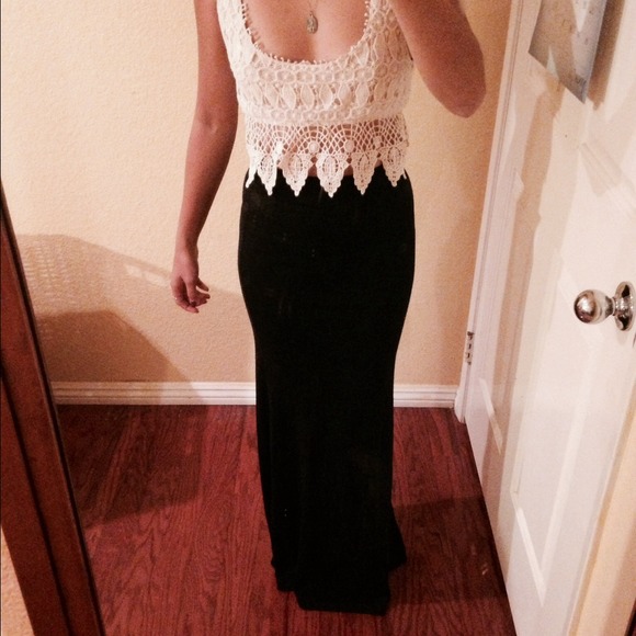 Long black skirt