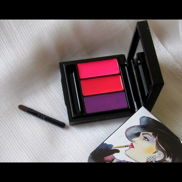 MAC Antonio Lopez Fuschia Lip Palette w/ Box