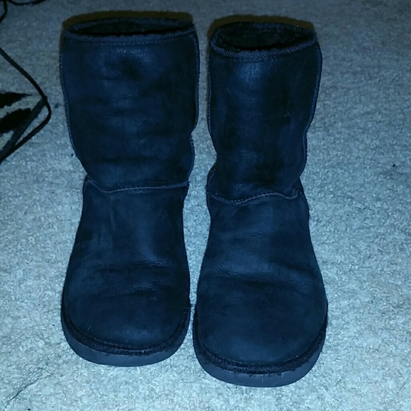 black ugg boots
