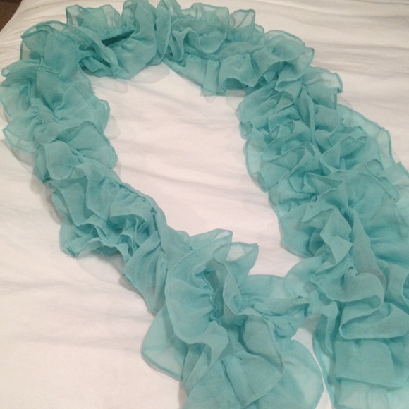 Turquoise ruffled scarf
