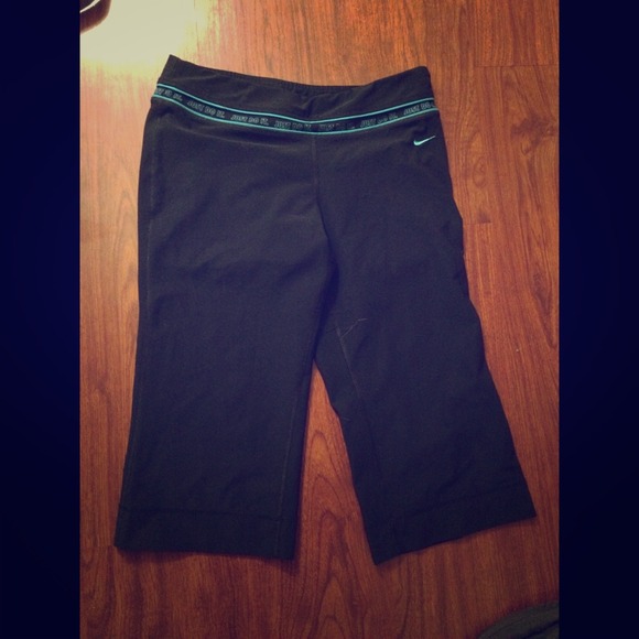 Nike Dri-fit exercise/running capris