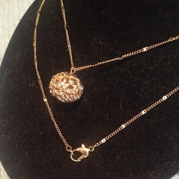 Gold ball drop pendant necklace NWOT - Picture 3 of 4
