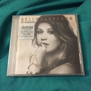 Kelly Clarkson stronger CD