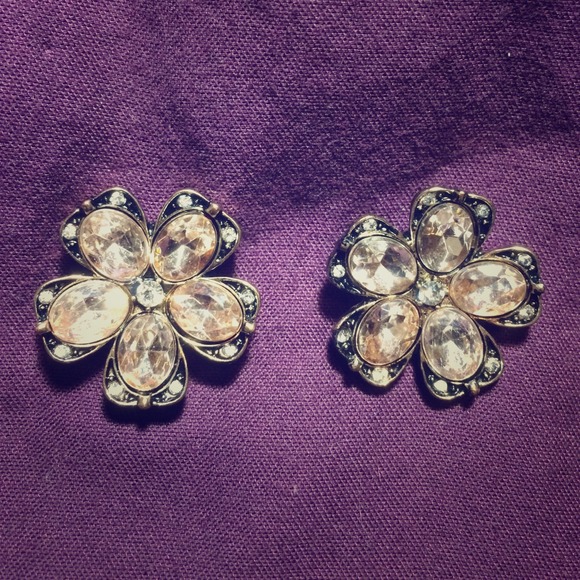 Flower earrings