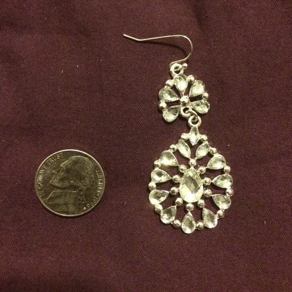 Dangle earrings - Picture 3 of 4