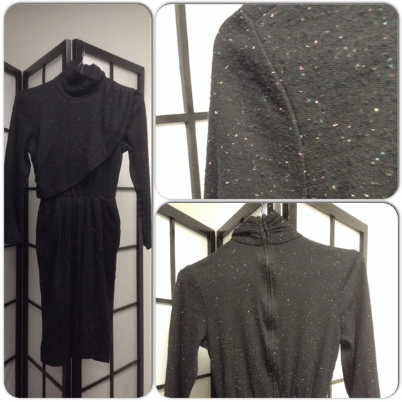 ***Vintage*** long sleeve w pockets!