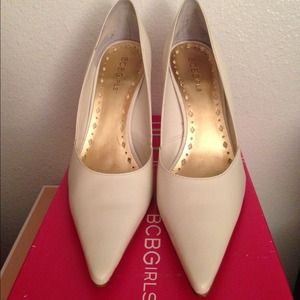 BCBGirls Mika Soy (off white) Heels