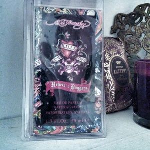 Ed Hardy Love Kills Slowly Perfume