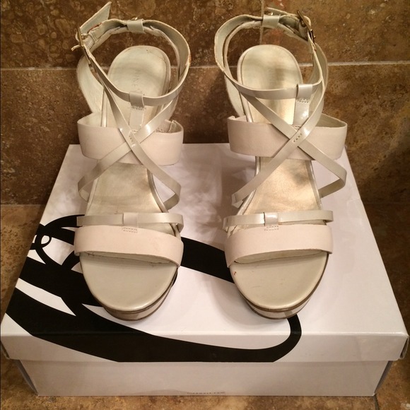 Nine West Ivory stacked heel sz 7.5 M DEAL!
