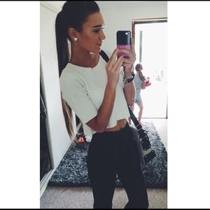 Can you help me and try to find this outfit